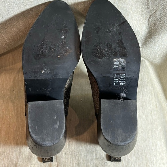 & OTHER STORIES SZ 9 Rare Old Gold Black Pull On Pointy Toe Stacked Heel Booties - Picture 9 of 11